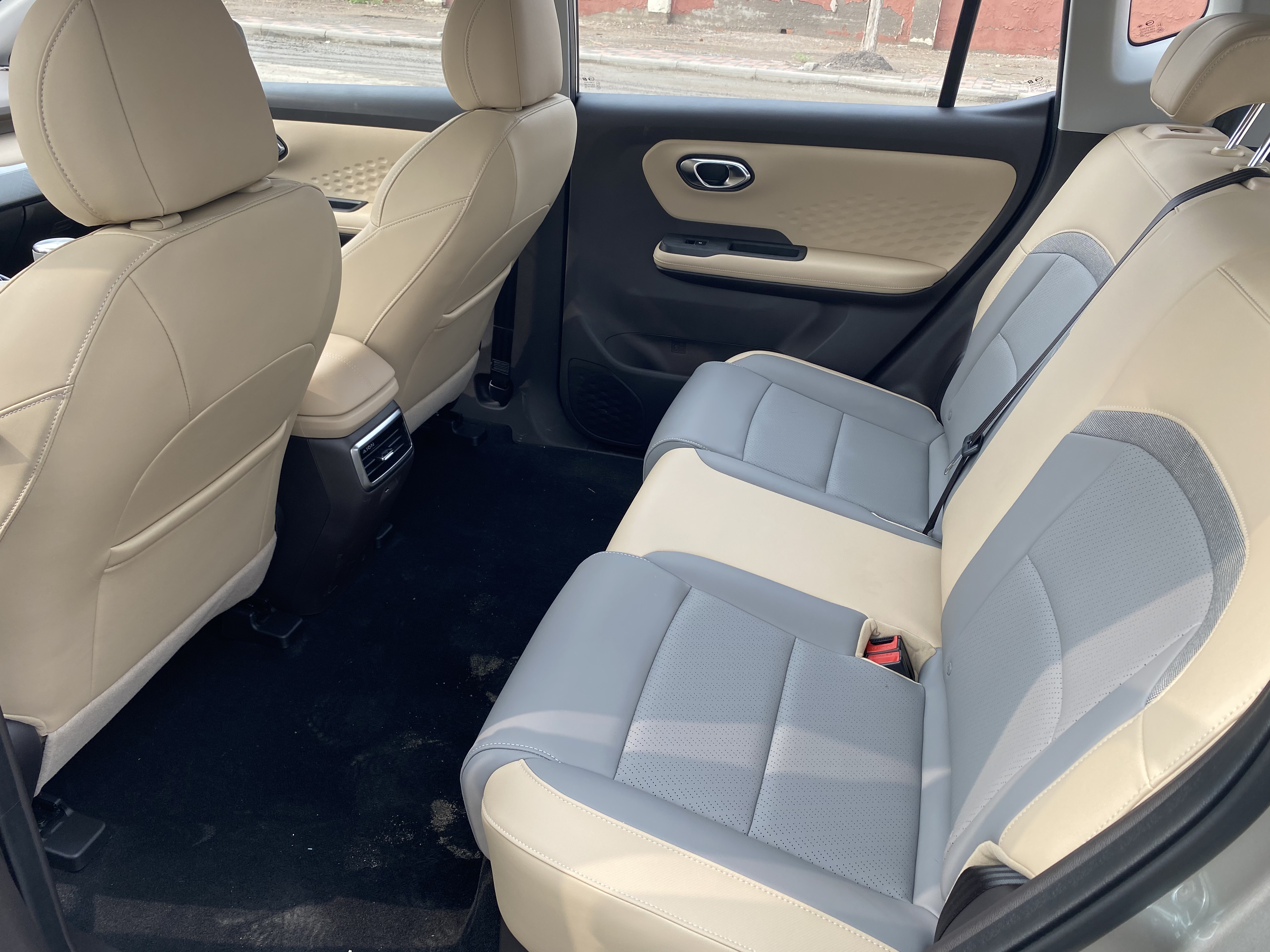 广汽埃安电动汽车怎样,广汽埃安suv电动车价格