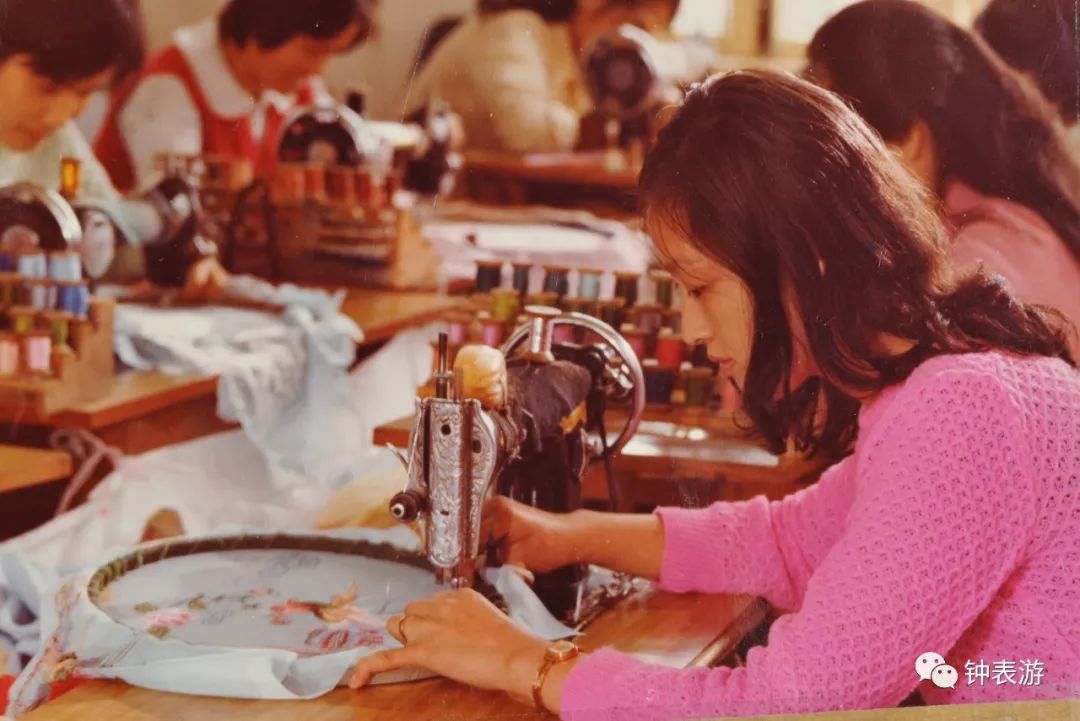 你手表真好看什么意思,你的手表真好看英语怎么说