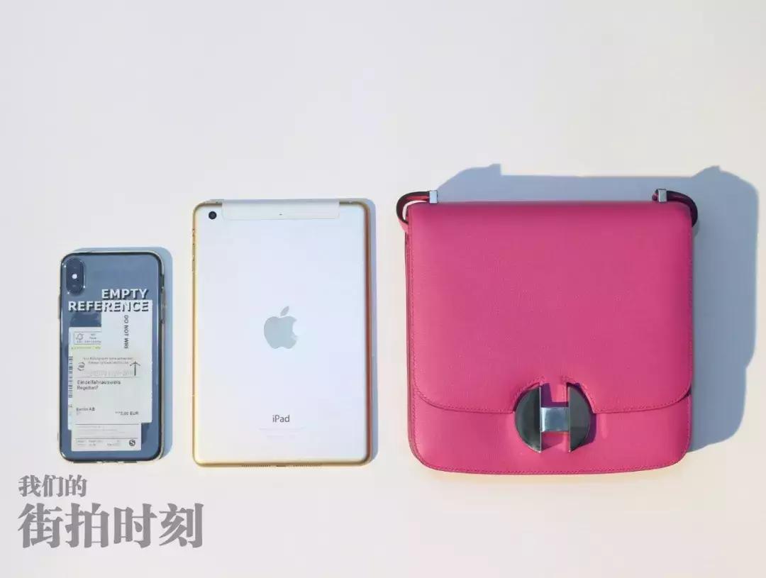 这不是她的书包它是我的英文,这是不是一个包的英语怎么说