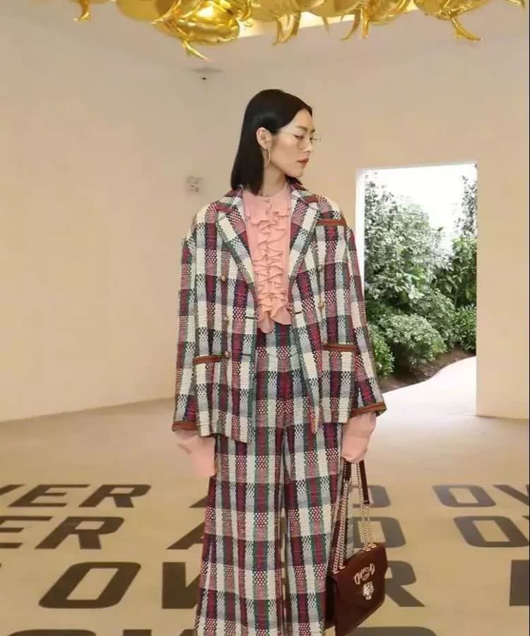 刘雯大包包推荐,刘雯同款豹纹包包