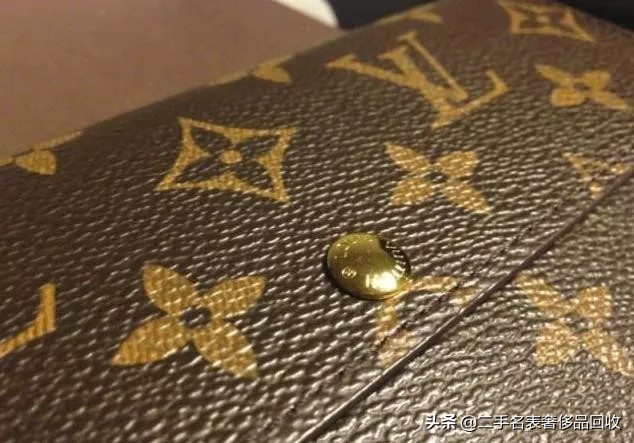 怎么辨别lv包包的真假,如何鉴别lv包包的真假