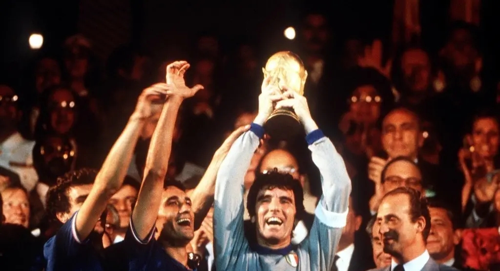 法国足球评选历史最佳教练,法国足球评选历史最佳教练弗格森