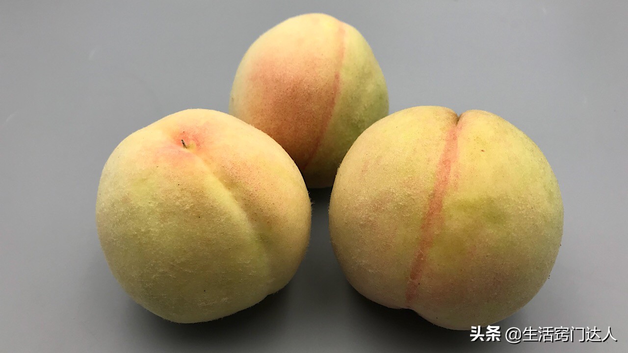 挑选桃子要选哪个品种,买桃子挑什么样的最好吃