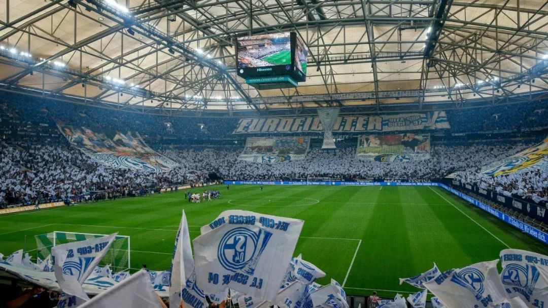 多特蒙德你永远不会独行现场版,多特蒙德为什么也唱永不独行