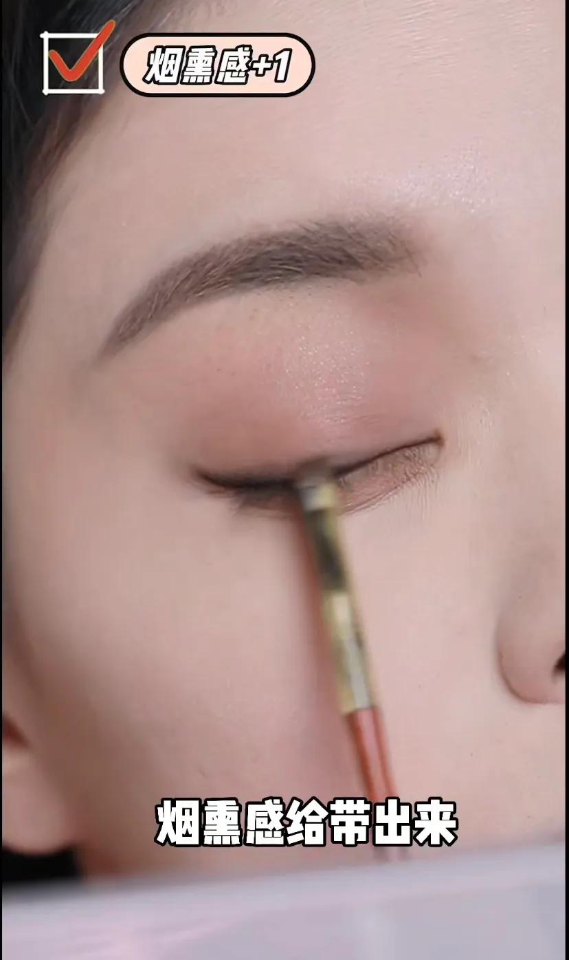 王楚然红棕烟熏妆图片,王楚然红棕烟熏妆出图