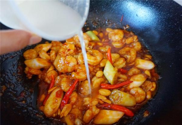 做菜生粉和淀粉的区别,生粉和淀粉的用途做菜一定要知道