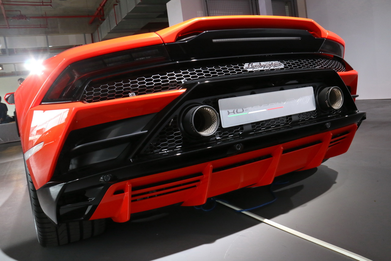 小牛飓风升级evo,飓风小牛飙车