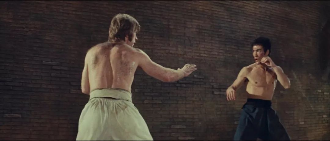 李连杰成龙真实打斗片段,经典武侠李连杰打斗片段