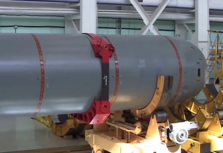 波塞冬核鱼雷能摧毁半个美国吗,俄罗斯战斗机拦截波塞冬视频