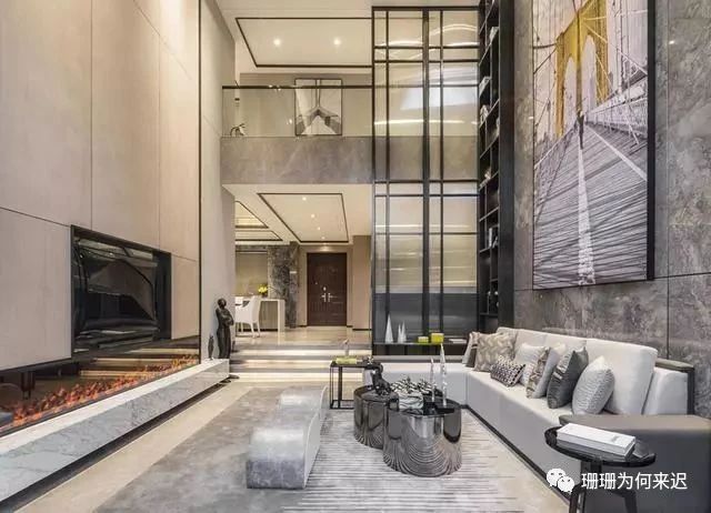 意式极简挑空客厅效果图,简约挑空客厅设计