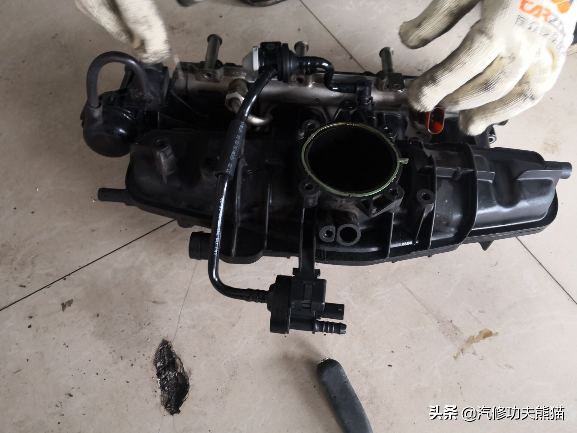 大众途观发动机烧机油维修多少钱,2010款大众途观严重烧机油