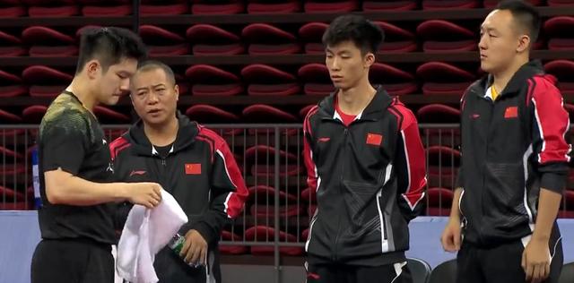 樊振东国乒高手揭开断层谜团,樊振东与张本智和对战情况