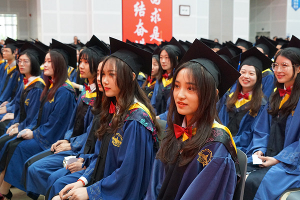 哈工大深圳优秀毕业生,深圳哈工大研究生毕业前景如何