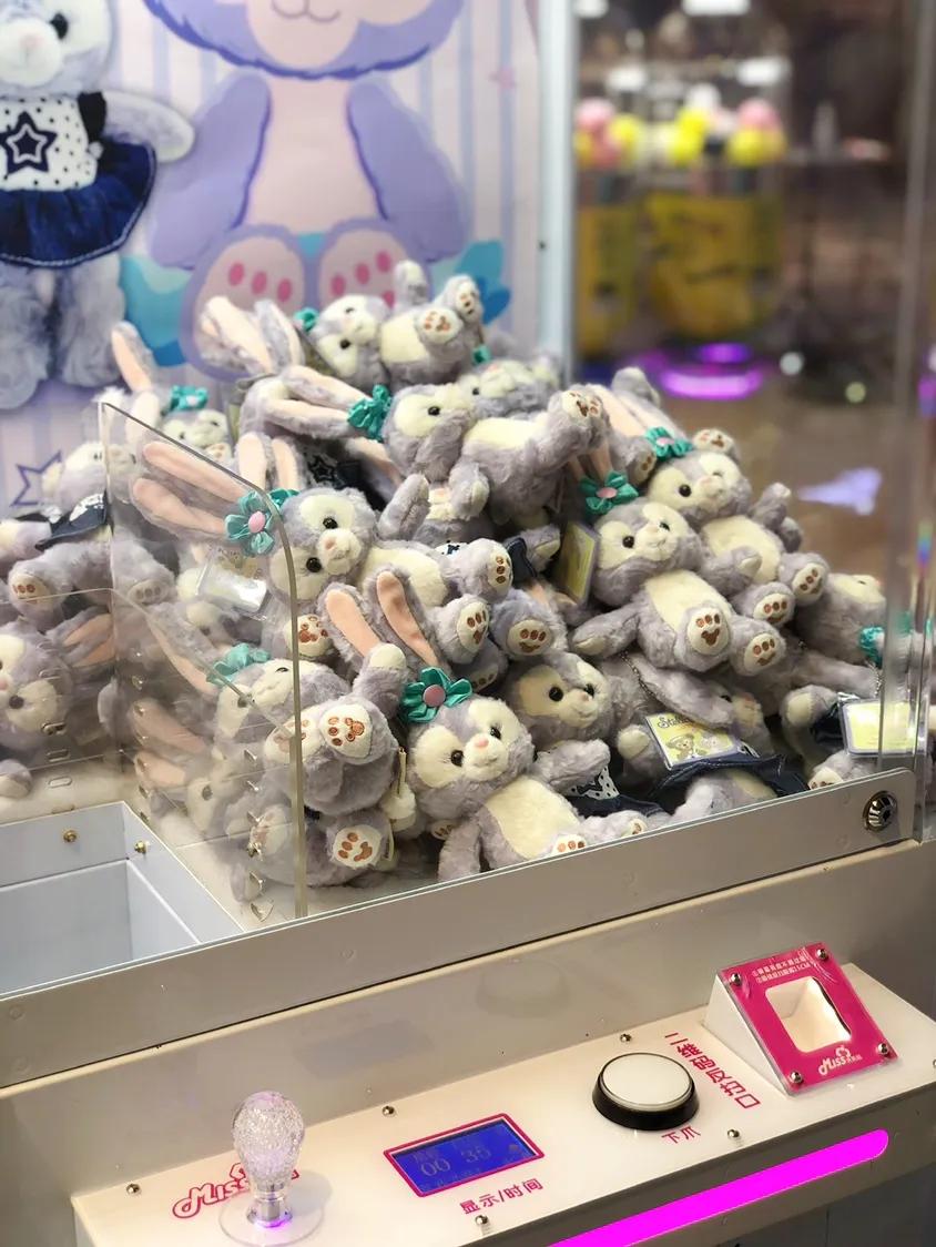 米奇轻松熊,皮卡丘毛绒公仔抓娃娃机