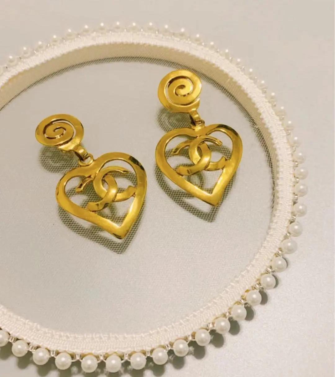 钟楚曦耳环高清图片,钟楚曦耳饰特辑