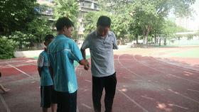 西安孩子踢足球的地方,西安哪里可以小朋友免费踢足球