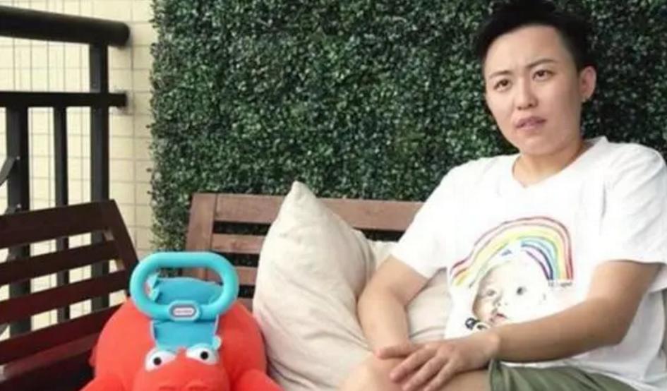 不走寻常路女子翻护栏,不走寻常路西安女子