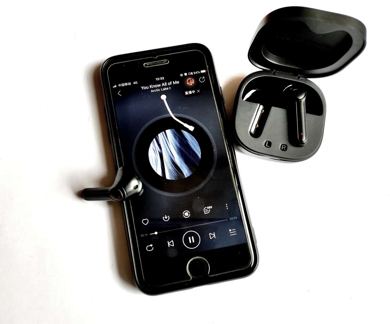 air2入耳蓝牙耳机开箱,泥炭蓝牙耳机air3评测