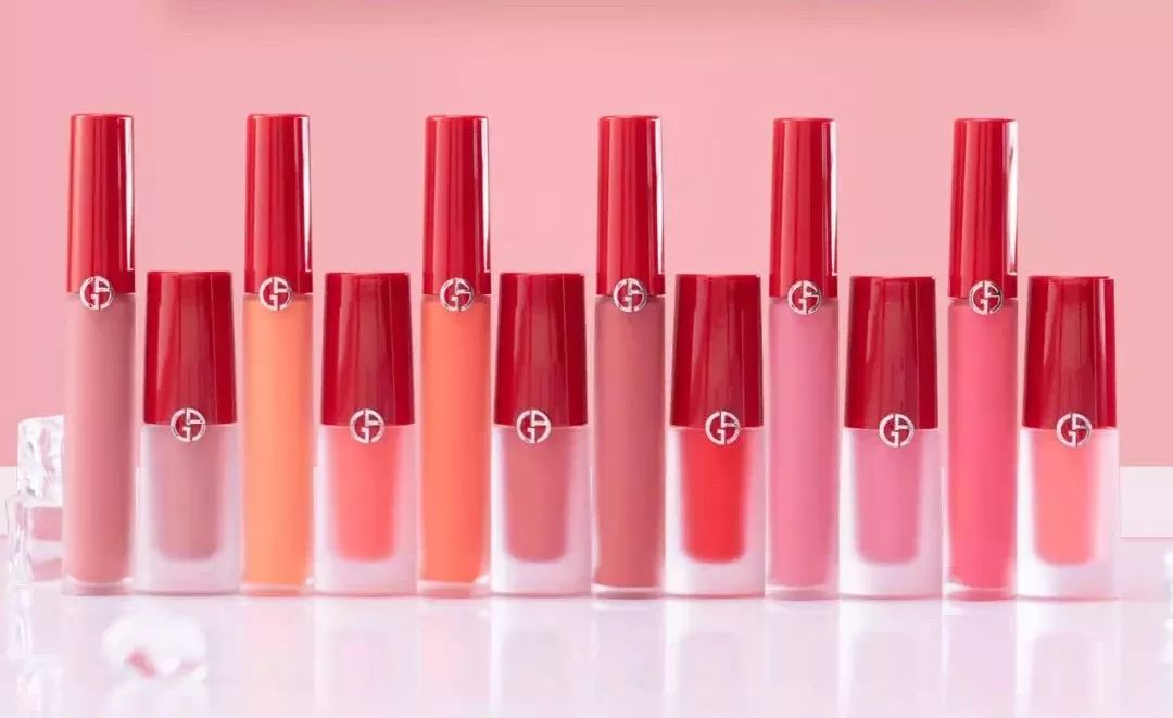 咬唇妆升级版蝴蝶唇带你穿越想去的年代