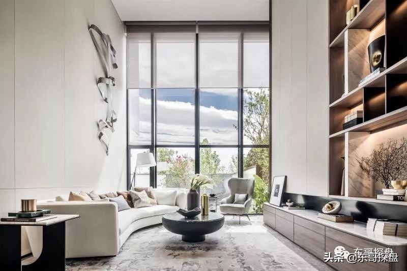 叱咤国际的豫籍金领，归郑置业为何不首选北龙湖？