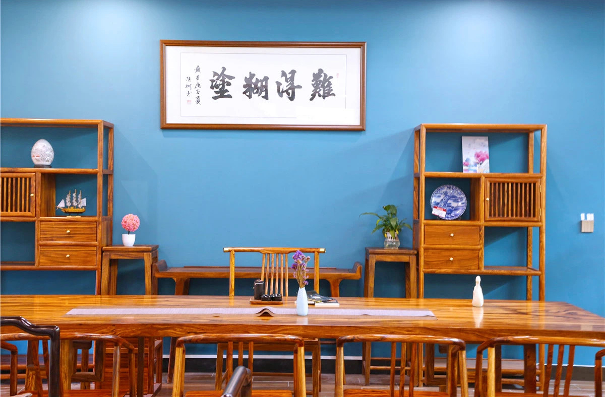 大乌金和小乌金木家具的优缺点,胡桃木与乌金木家具的优缺点