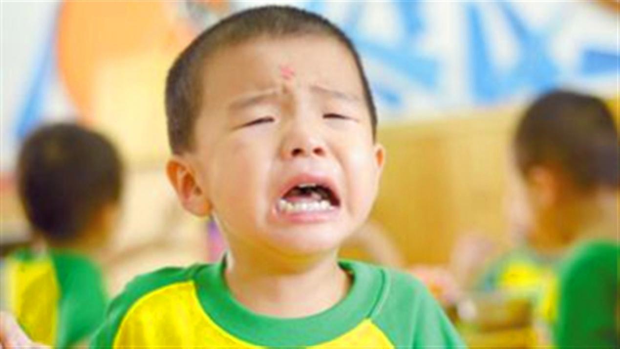 我太难了！睾爸爸为双胞胎女儿名字发愁，妈妈取名让网友点赞