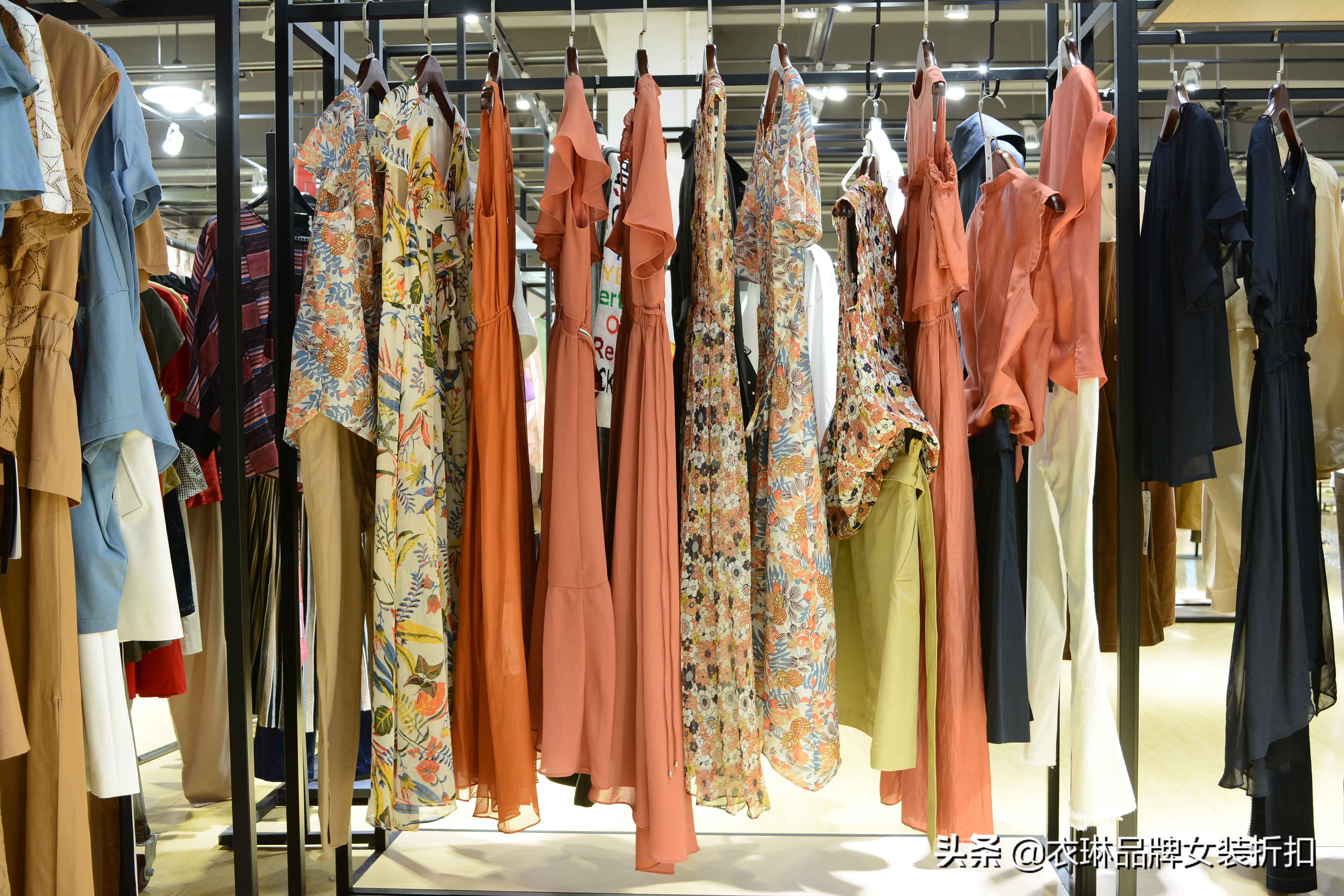 品牌女装折扣店经营方法,品牌女装折扣店应该怎么选址