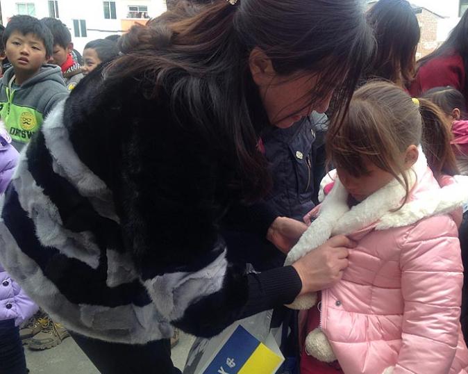 童装和婴儿衣服大小怎么选,童装买多大孩子穿的比较好