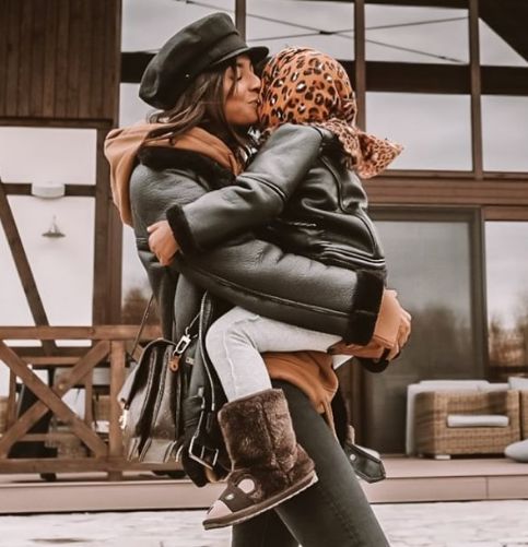 ugg加厚雪地靴不跟脚,ugg经典款中腰雪地靴怎么搭配