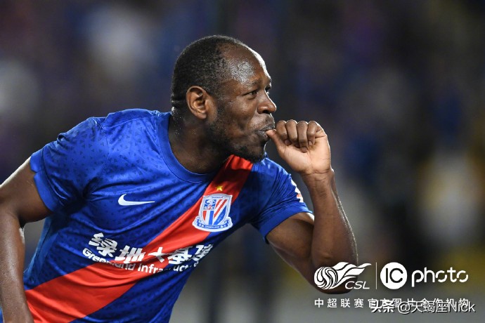 中超战报:巴索戈收获首球后伤退申花逆转武汉迎两连胜