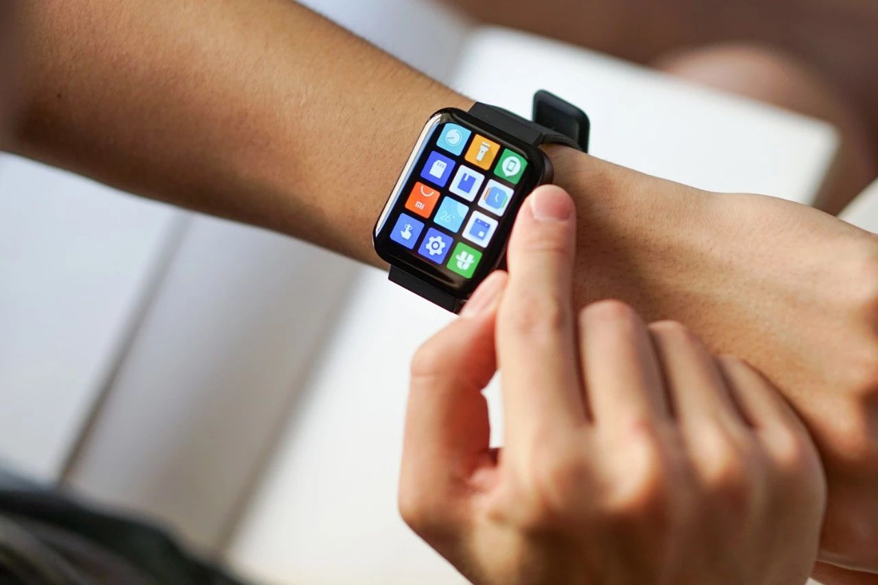 小米手表如何变成一个独立的手表,小米智能手表watch1和2有什么区别