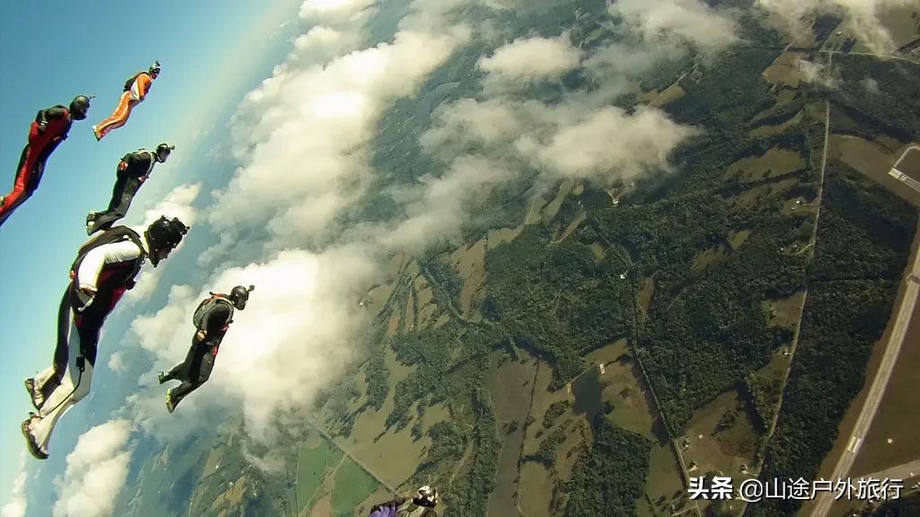 被推上风口浪尖的翼装飞行，你对它的误解有多深？