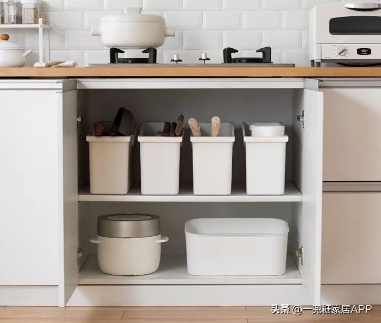 在名创优品50块钱能买多少盲盒,在名创优品100块钱买化妆品