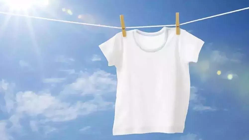 宝宝穿有荧光剂洗的衣服行不行,洗衣液含有荧光剂对衣服有害吗