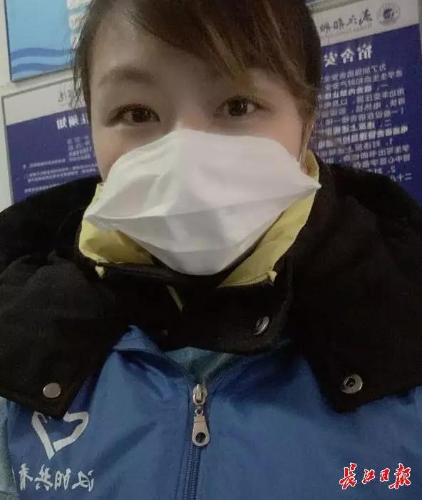 在抗疫一线彰显青春担当,在战役一线彰显担当与责任