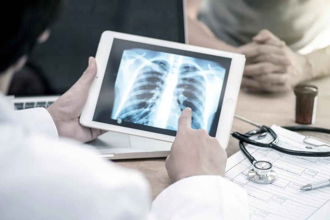 一个只烧钱不赚钱的行业，因为疫情迎来了春天