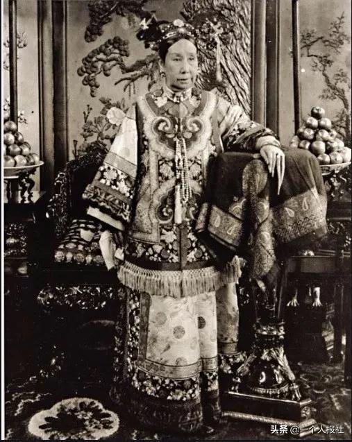 慈禧太后最贵重的玉器首饰,慈禧太后奢侈到什么程度完整版