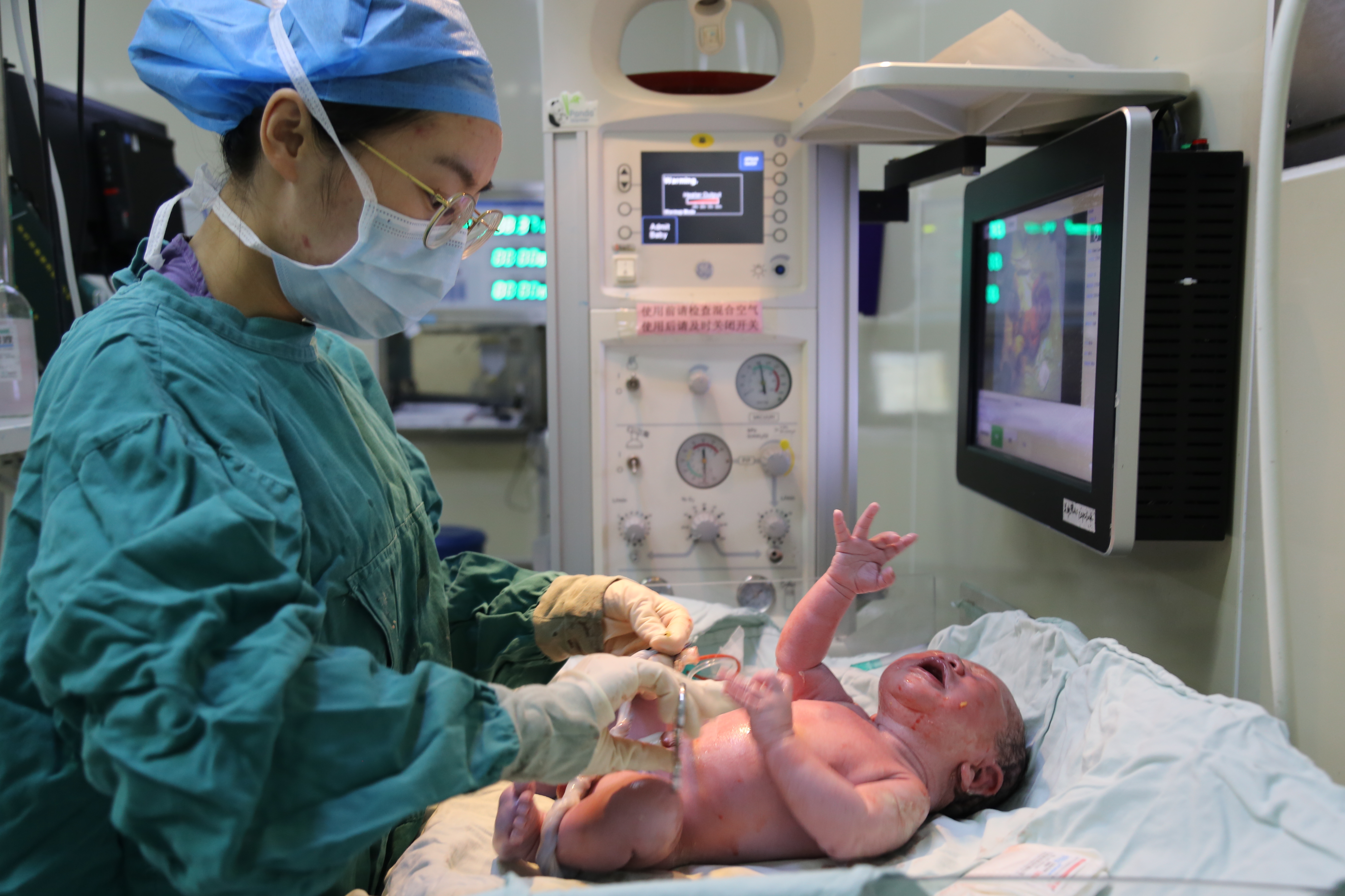 守住希望,25周破水保住的几率有多大