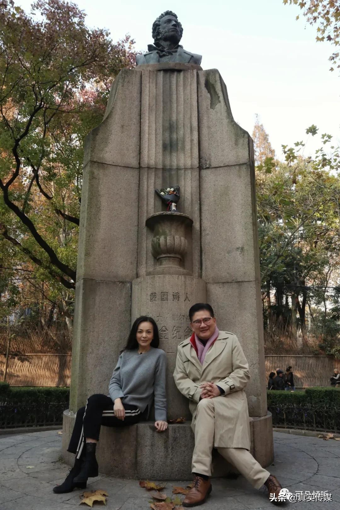 王琳和雪姨坐船,雪姨王琳旅行记