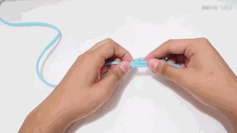 怎么系鞋带才能让鞋带系得更紧实 (教你如何系鞋带最全鞋带穿孔技巧)