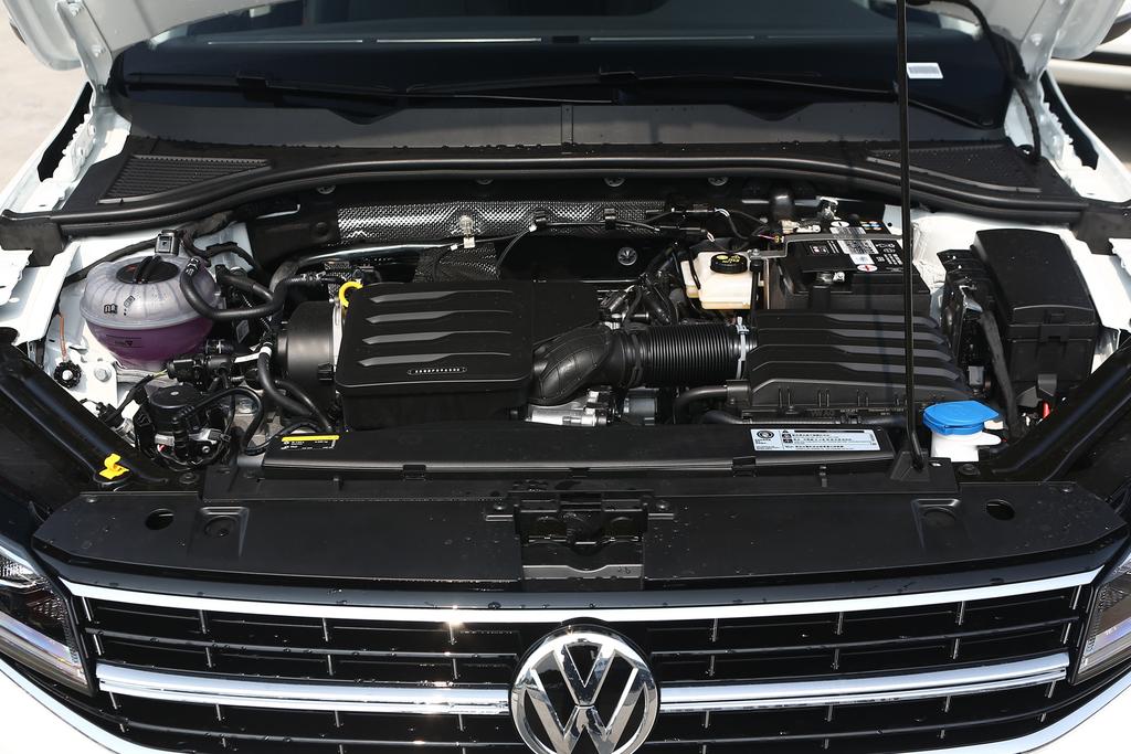 连丈母娘都说好的一台车!体验大众宝来,一台适合买菜的选手