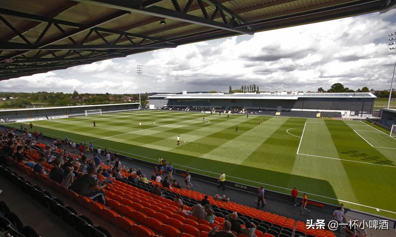 英格兰第四级别联赛专业球场,观看英格兰第8级别联赛