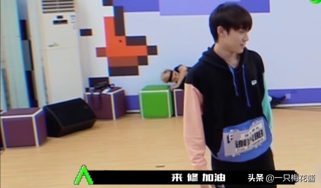 “笋丝”们利路修发福利来了，渔网装和光腿装你来不来看