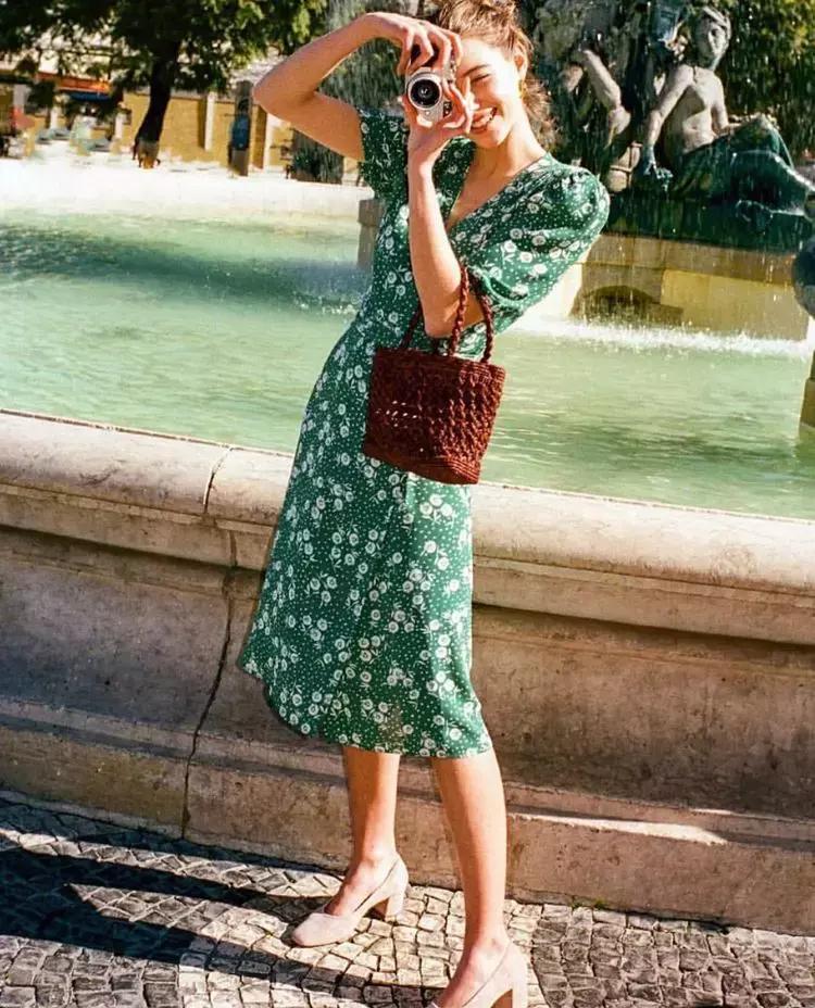 碎花裙泫雅风,lisa泫雅风衣服