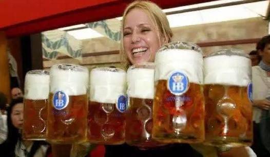 国外的月亮真的比国内好吗,外国的月亮比国内的大