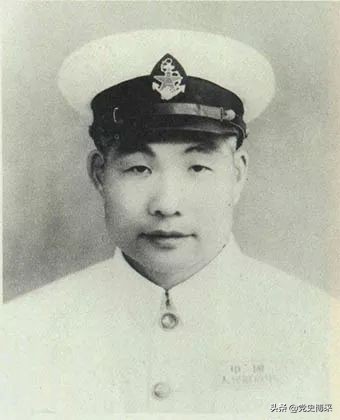 开国大将，主持海军30载，打破世界海军史任职时间最长纪录，被毛主席特批为终身海军司令