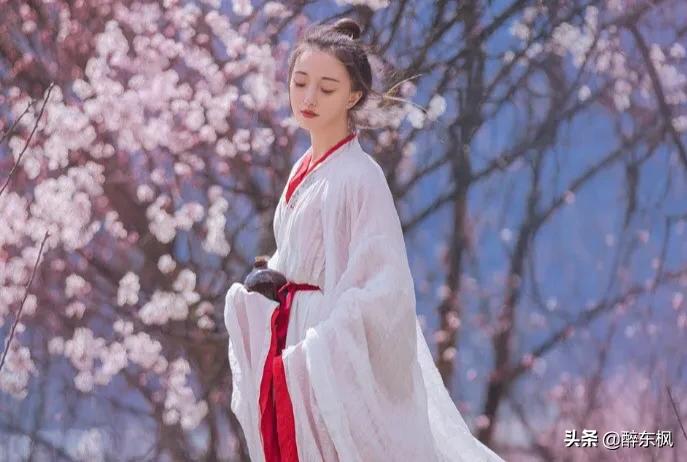 诗经中用桃寓意爱情,诗经中的绝美情诗