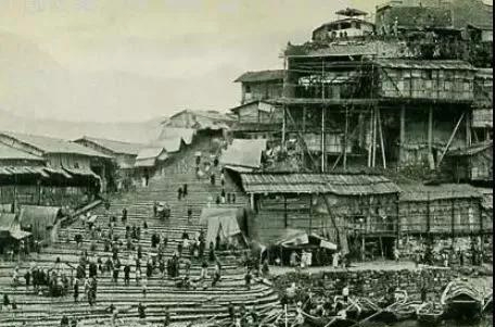 1949年后历史感人故事,1942-1945抗日事件