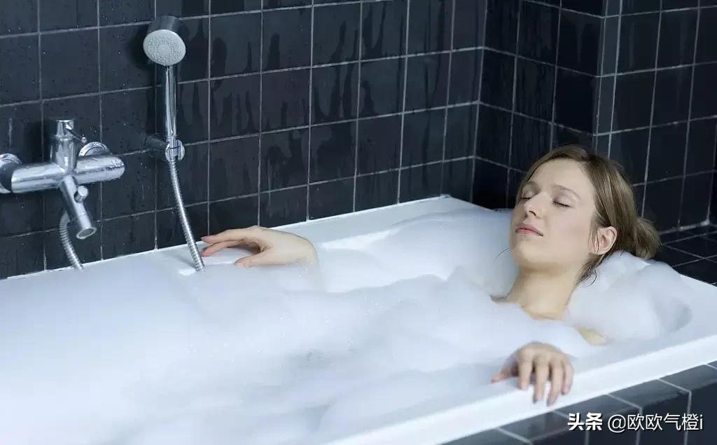 烦人的生长纹乱入怎么破？这三招修复重回美好精致皮肤