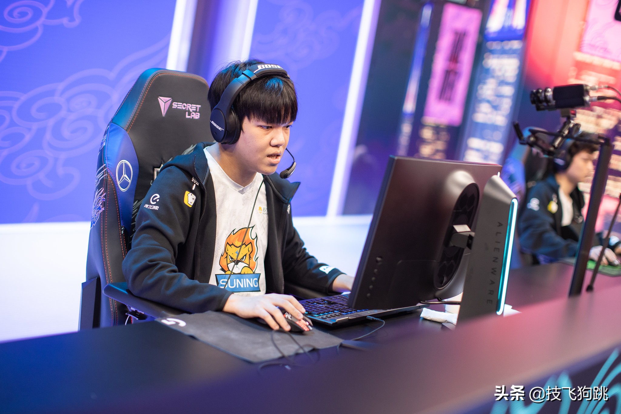 罗技g502lightspeed无线鼠标,打csgo鼠标dpi多少合适罗技g502